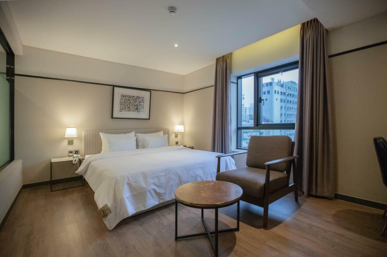 Brown-Dot Hotel Hadan Busan Bagian luar foto