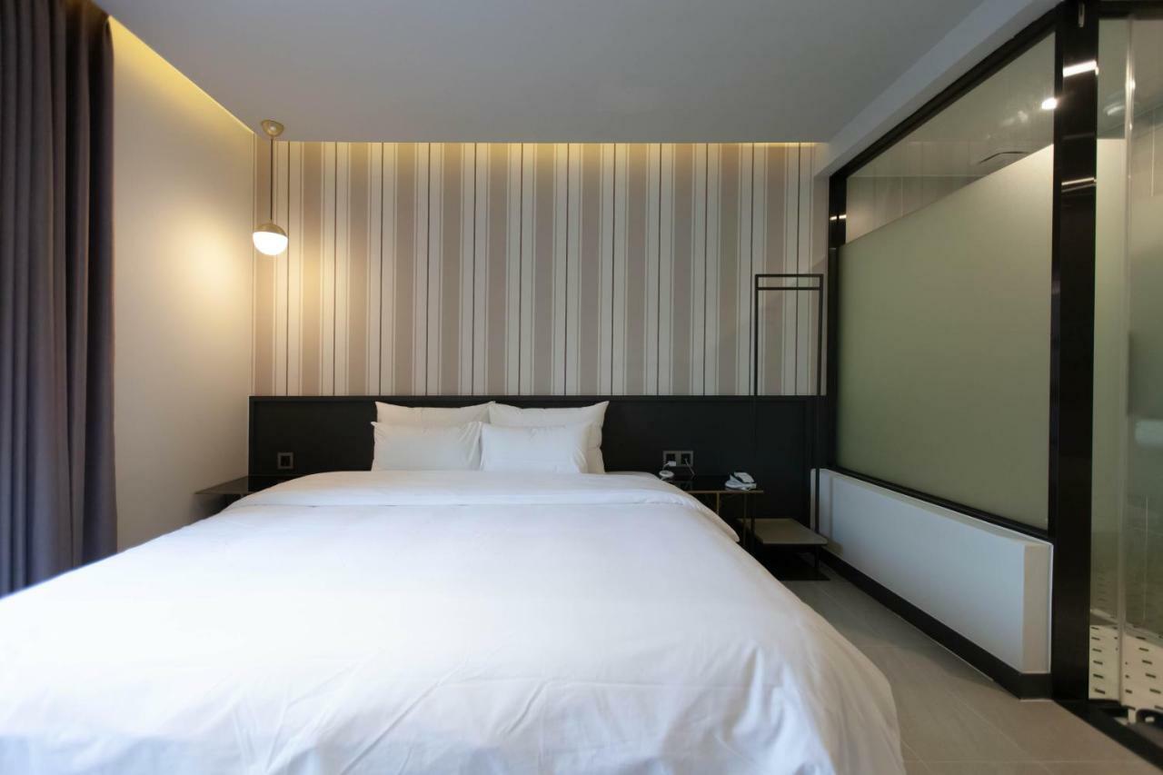 Brown-Dot Hotel Hadan Busan Bagian luar foto