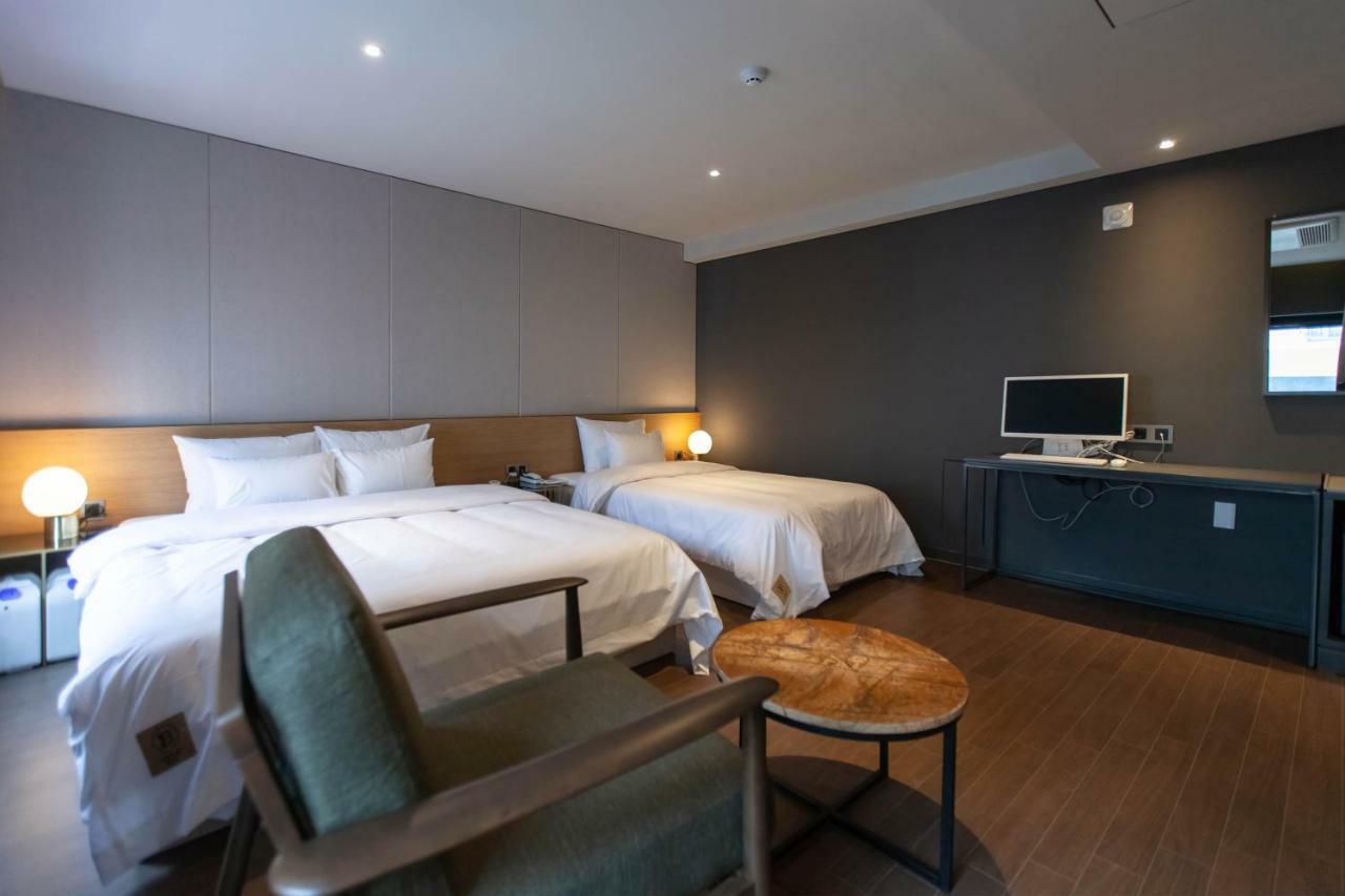 Brown-Dot Hotel Hadan Busan Bagian luar foto