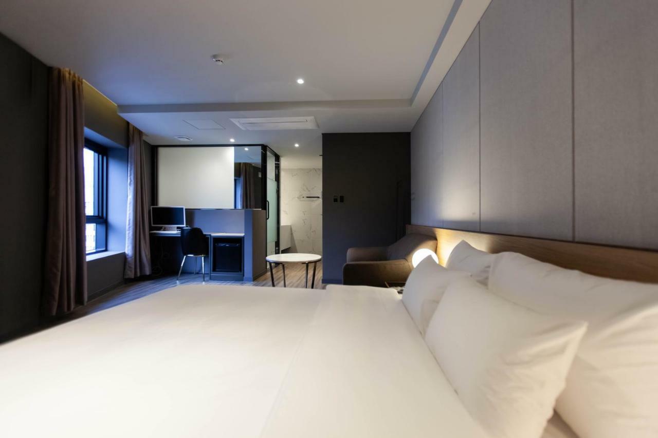 Brown-Dot Hotel Hadan Busan Bagian luar foto