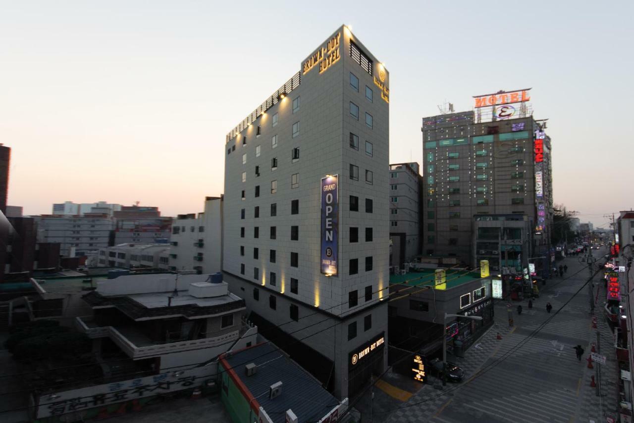 Brown-Dot Hotel Hadan Busan Bagian luar foto